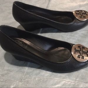 Like New ..Women Size 6.5 Tory burch shoes